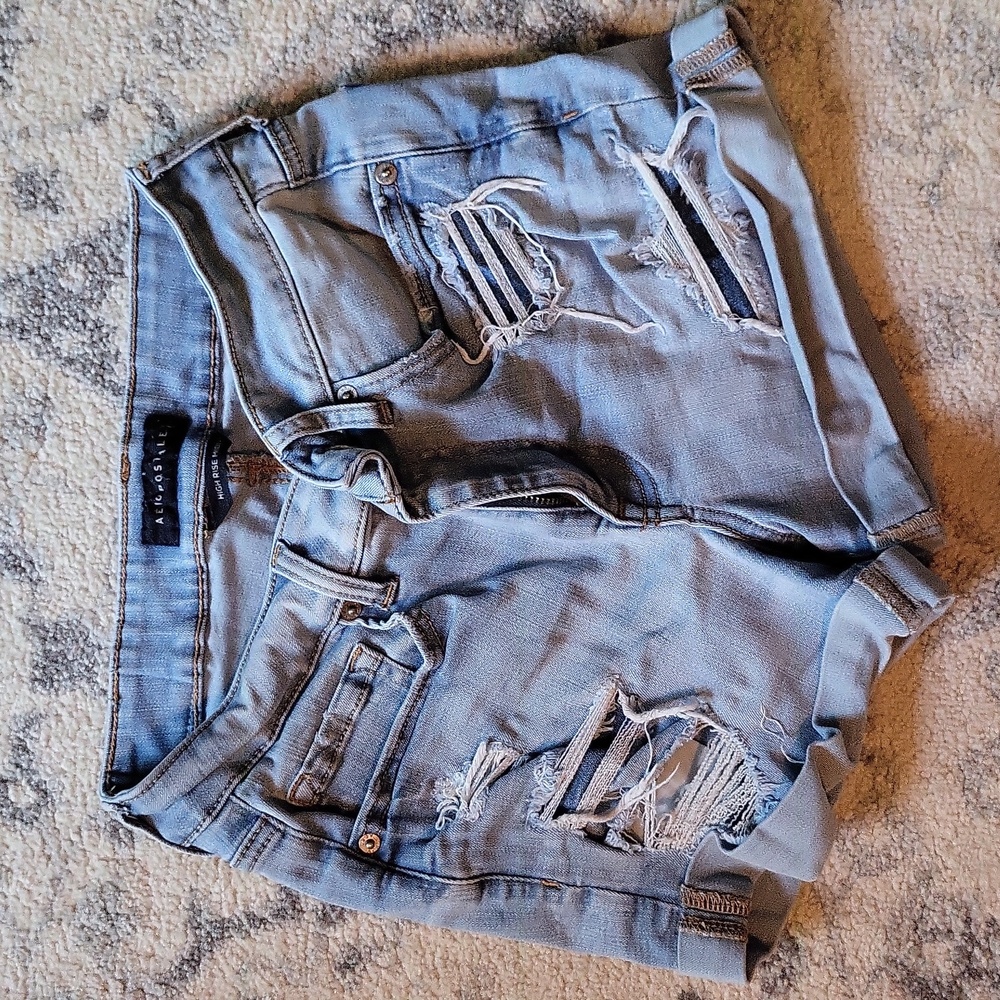 Aeropostale High Rise Midi Women's Denim Shorts - light blue - size 2 regular